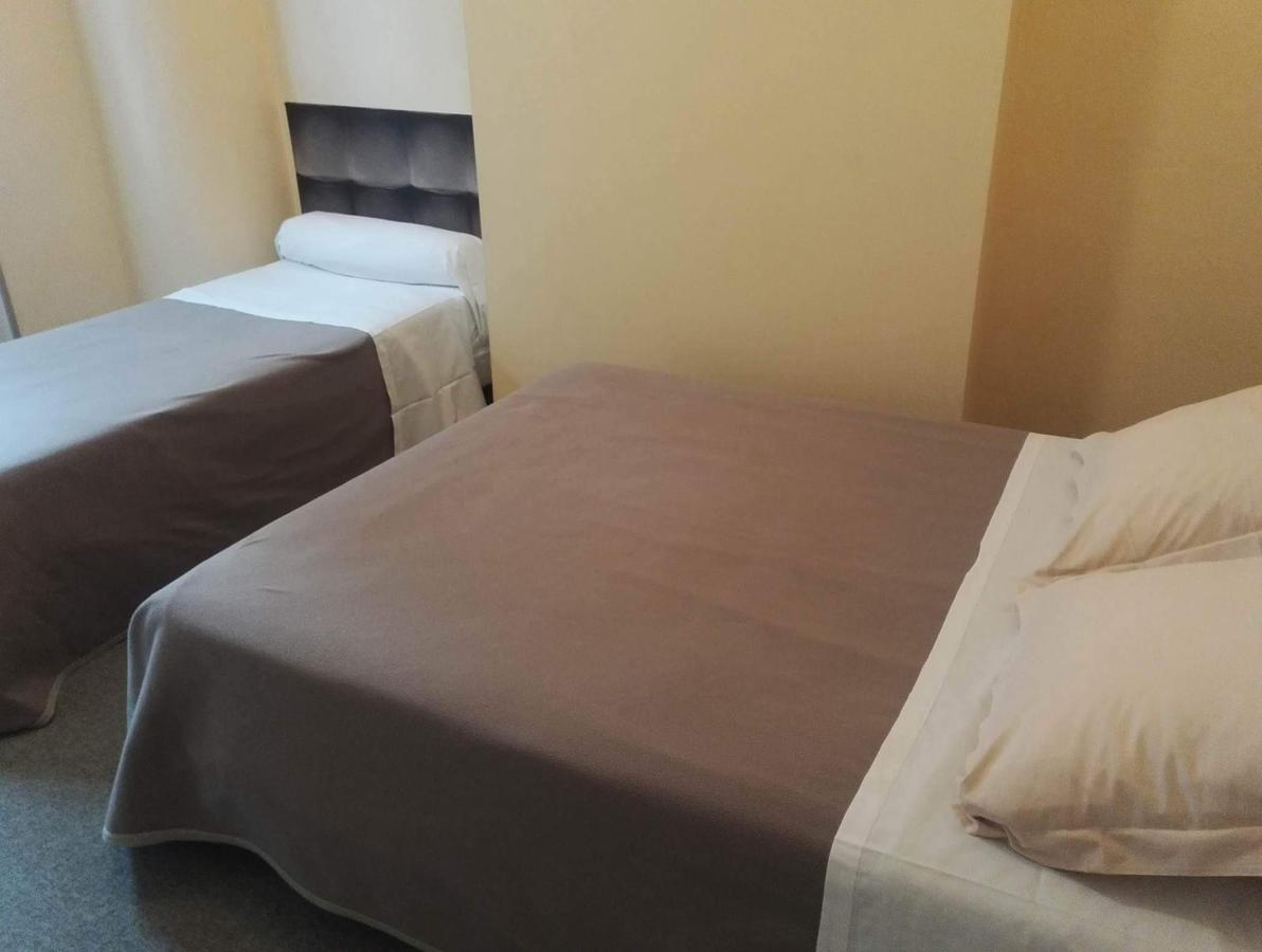 Hotel Du Square Riom Kültér fotó